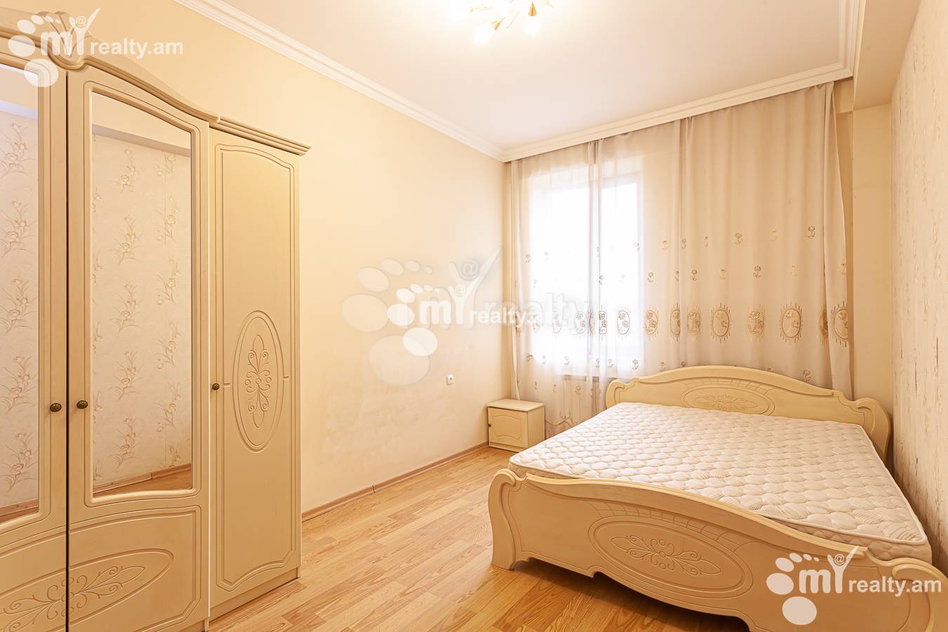 3 bedroom apartment for rent Ler. Kamsar St, Center Yerevan, 147639