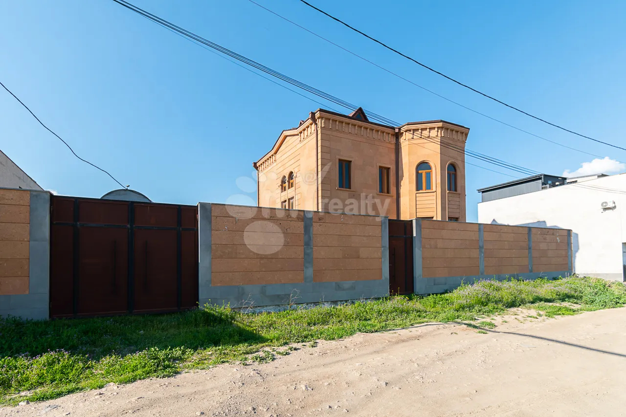 Առանձնատուն  Ղափանցյան փող, Արաբկիր Երևան, 160364