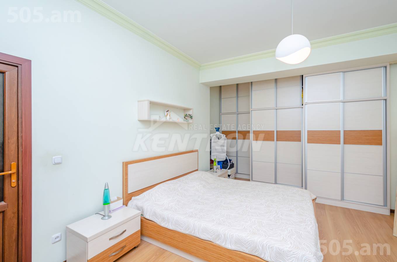 4 սենյականոց բնակարան  Կոմիտասի պող, Արաբկիր Երևան, 153116