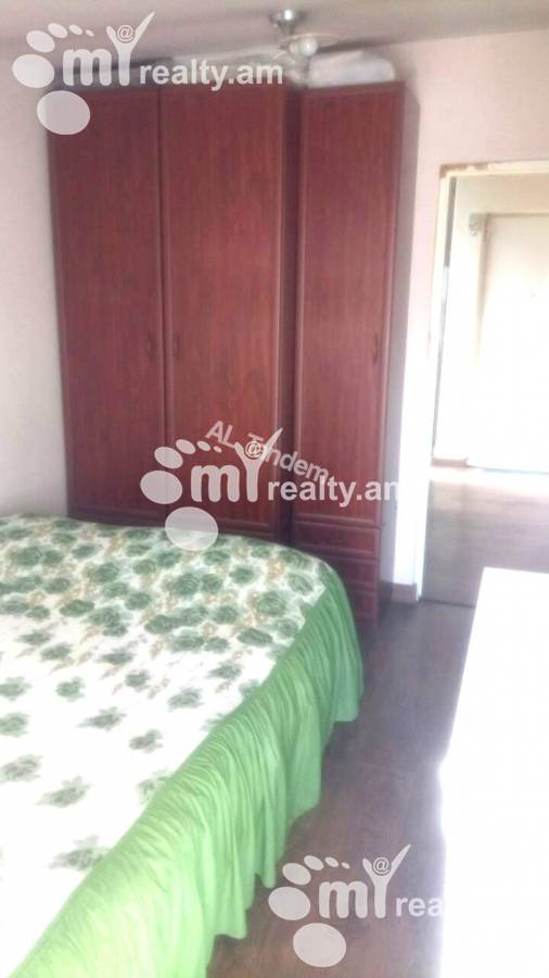 3 սենյականոց բնակարան  Մոսկովյան փող, Կենտրոն Երևան, 142743