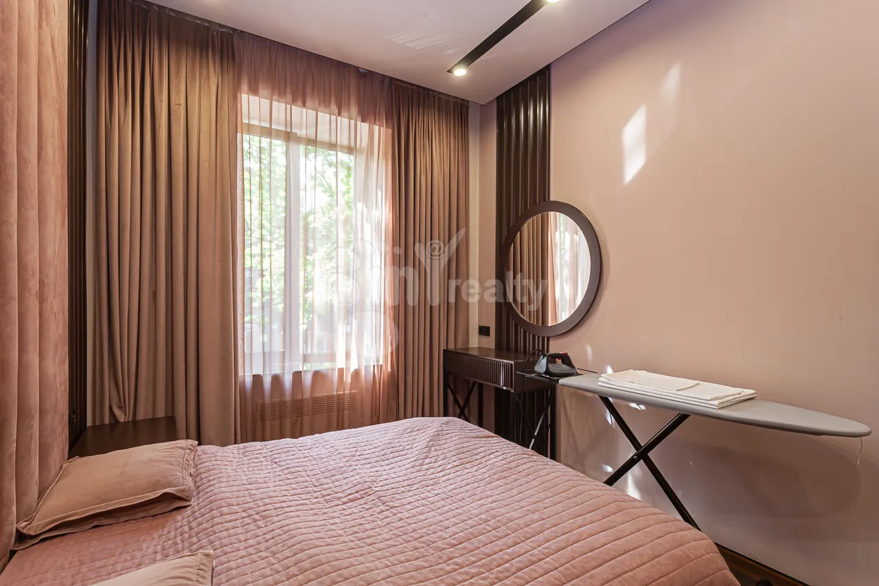 2 bedroom apartment for rent Mashtots Ave, Center Yerevan, 160701