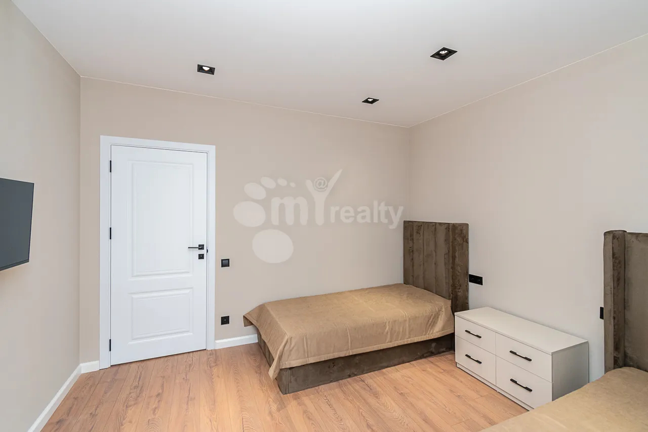 3 bedroom apartment for rent خیابان برادران اوربِلی, عربگیر ایروان, 160634