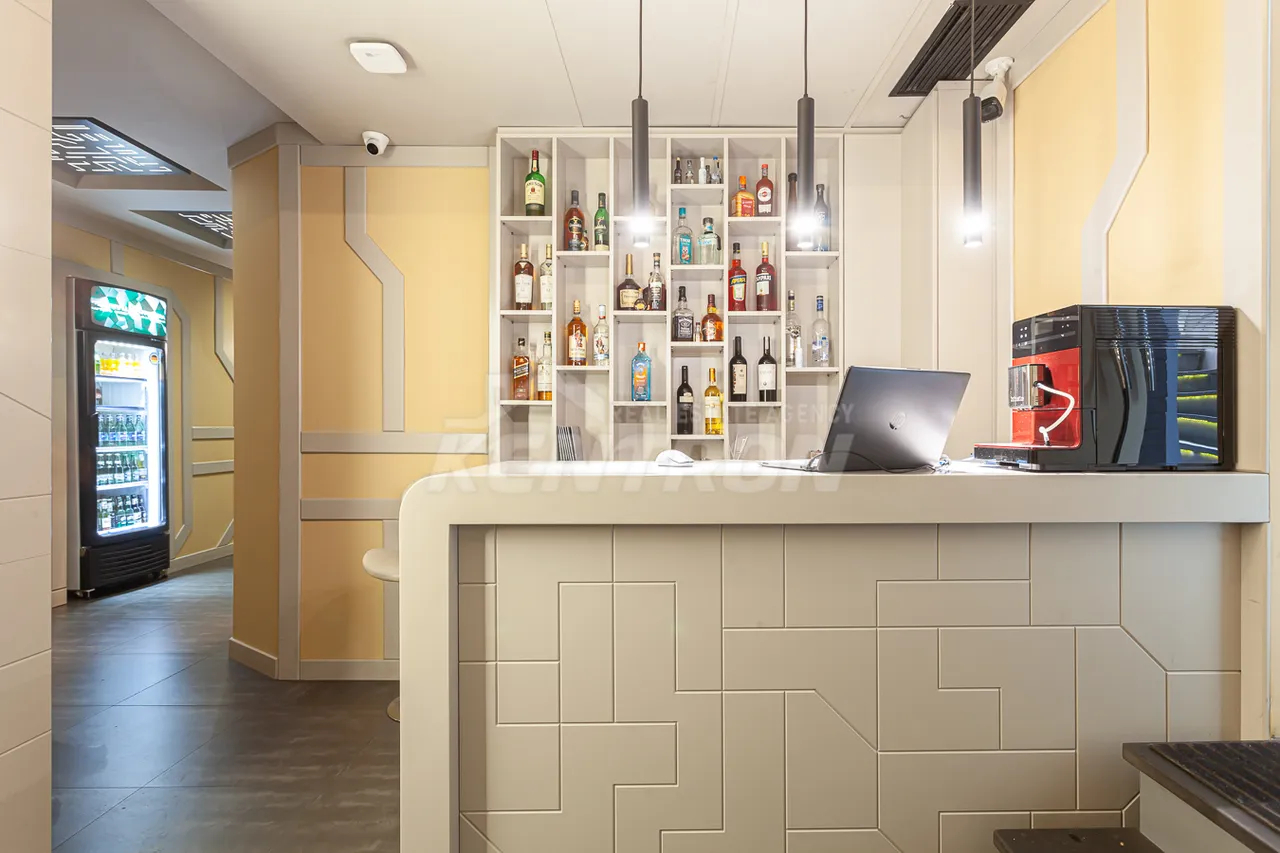 Կոմերցիոն տարածք  Չարենցի փող, Կենտրոն Երևան, 157293