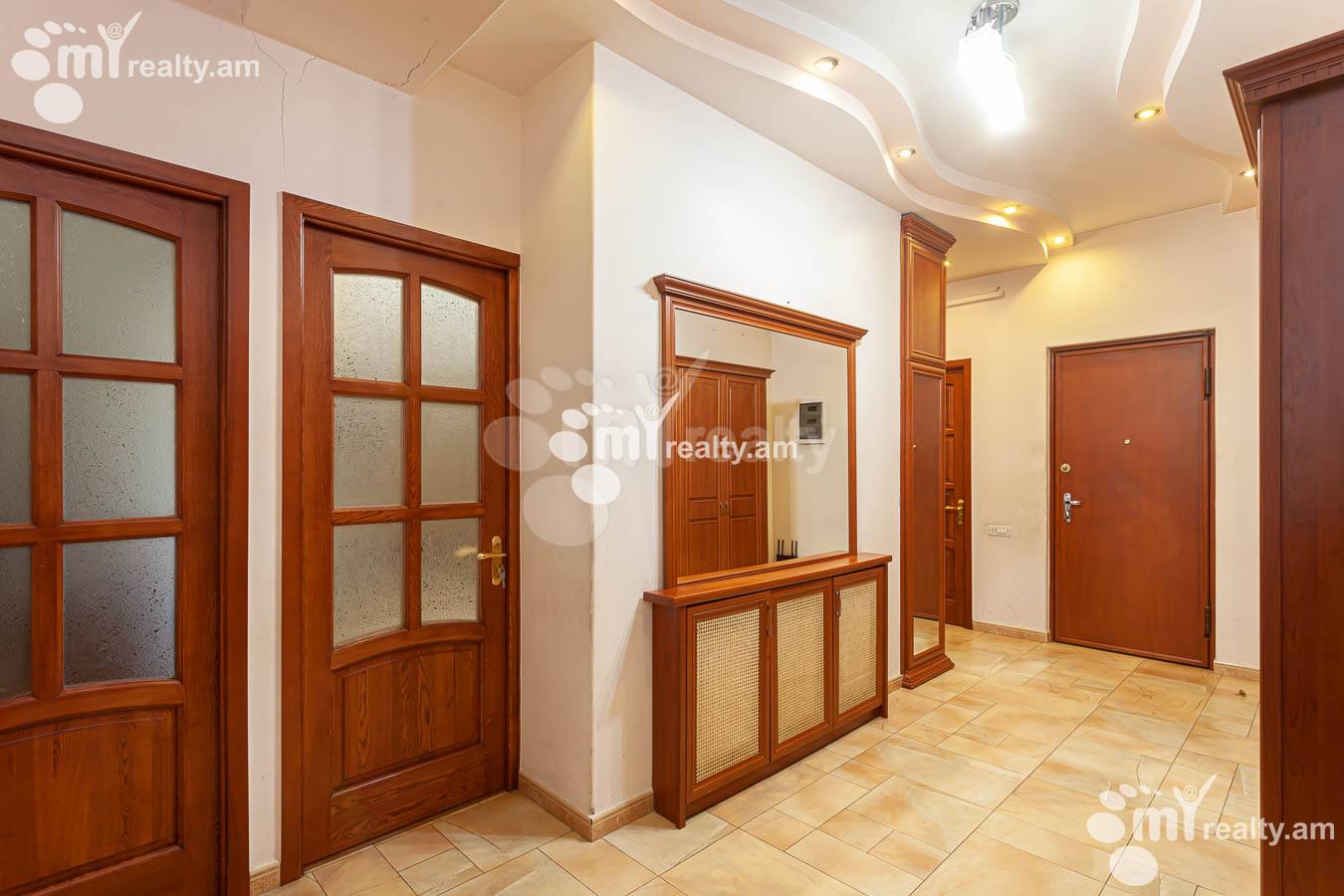 4 bedroom apartment for sale Hin yerevantsi St, Center Yerevan, 153221