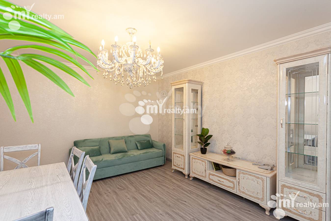 3 bedroom apartment for rent Tumanyan St, Center Yerevan, 147905
