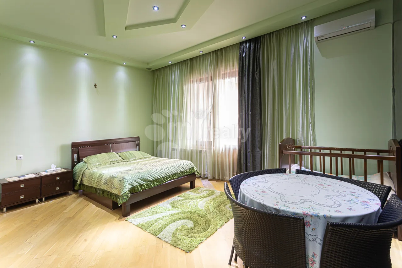 Купить дом 5-я улица Паруйр Севак, Аван Ереван, 160039