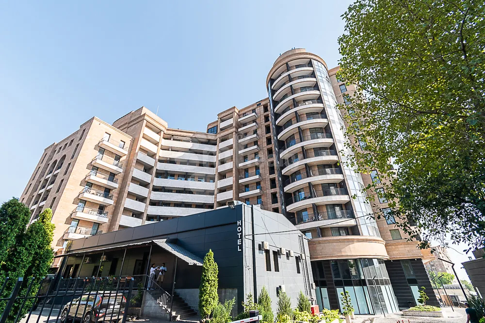 kupit-kvartiru-v-novostroyke/3-komnatnaya/Komitas+Ave/Arabkir/Yerevan