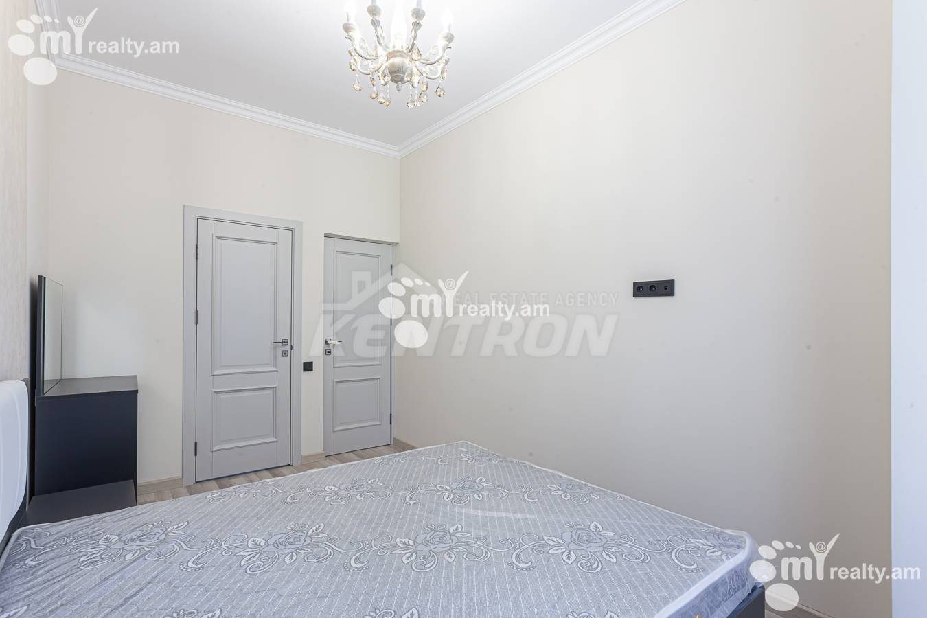 4 սենյականոց բնակարան  Լենինգրադյան փող, Աջափնյակ Երևան, 155470