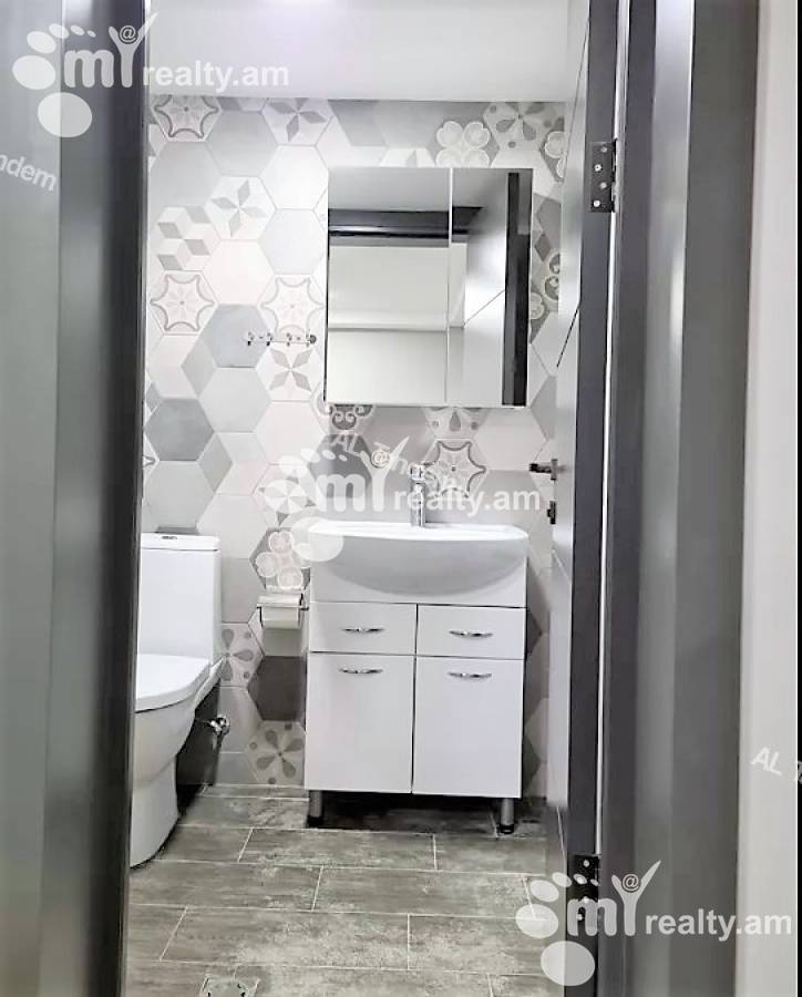 Commercial property for rent Mashtots Ave, Center Yerevan, 140295