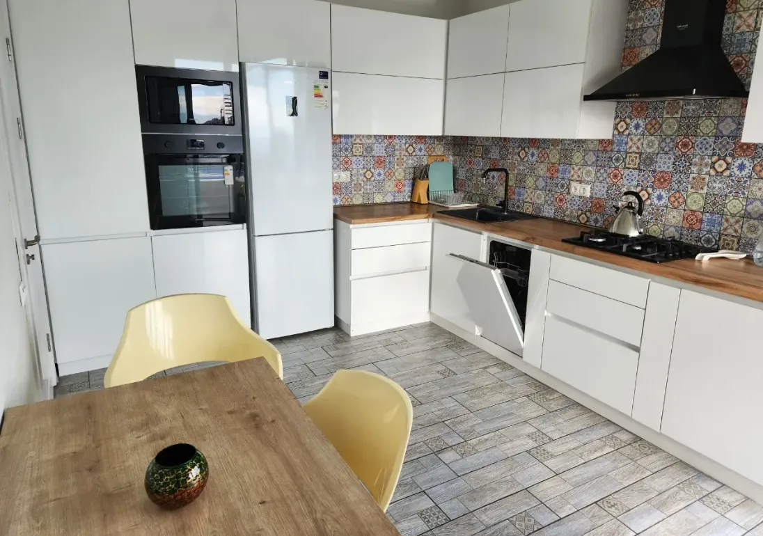 3 bedroom apartment for sale Sevak St, Kanaqer-Zeytun Yerevan, 160234