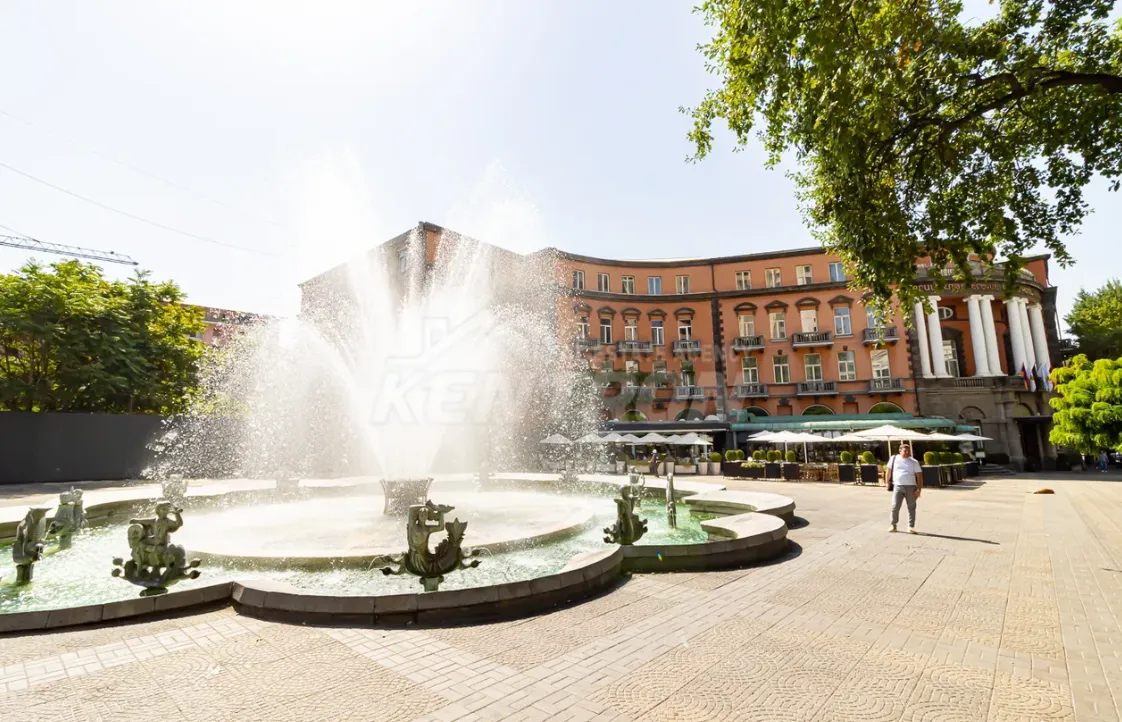 3 bedroom apartment for sale Abovyan St, Center Yerevan, 157550