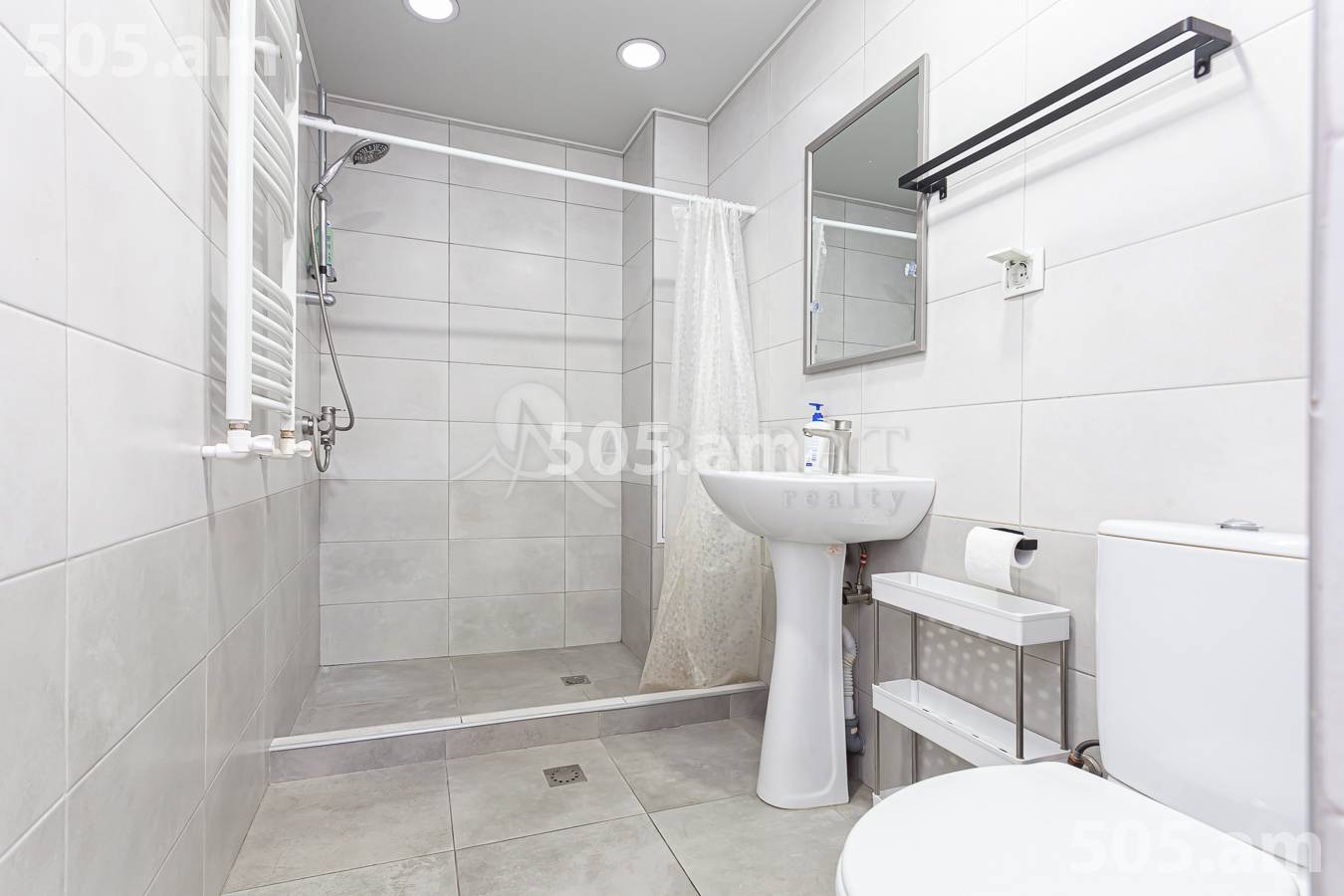 3 bedroom apartment for rent (خیابان باقرامیان (عربکیر, عربگیر ایروان, 155763