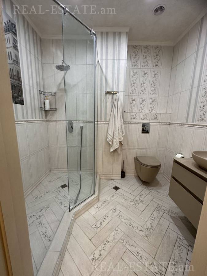 3 bedroom apartment for sale Orbeli Yeghbayrner   St, Arabkir Yerevan, 139515