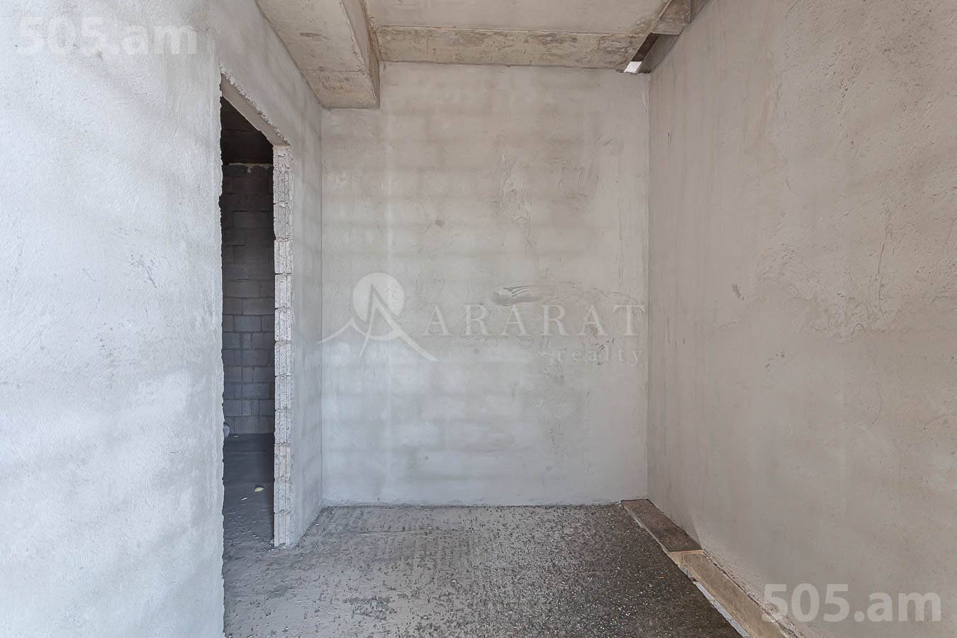 5 սենյականոց բնակարան  Անտառային փող, Կենտրոն Երևան, 153016