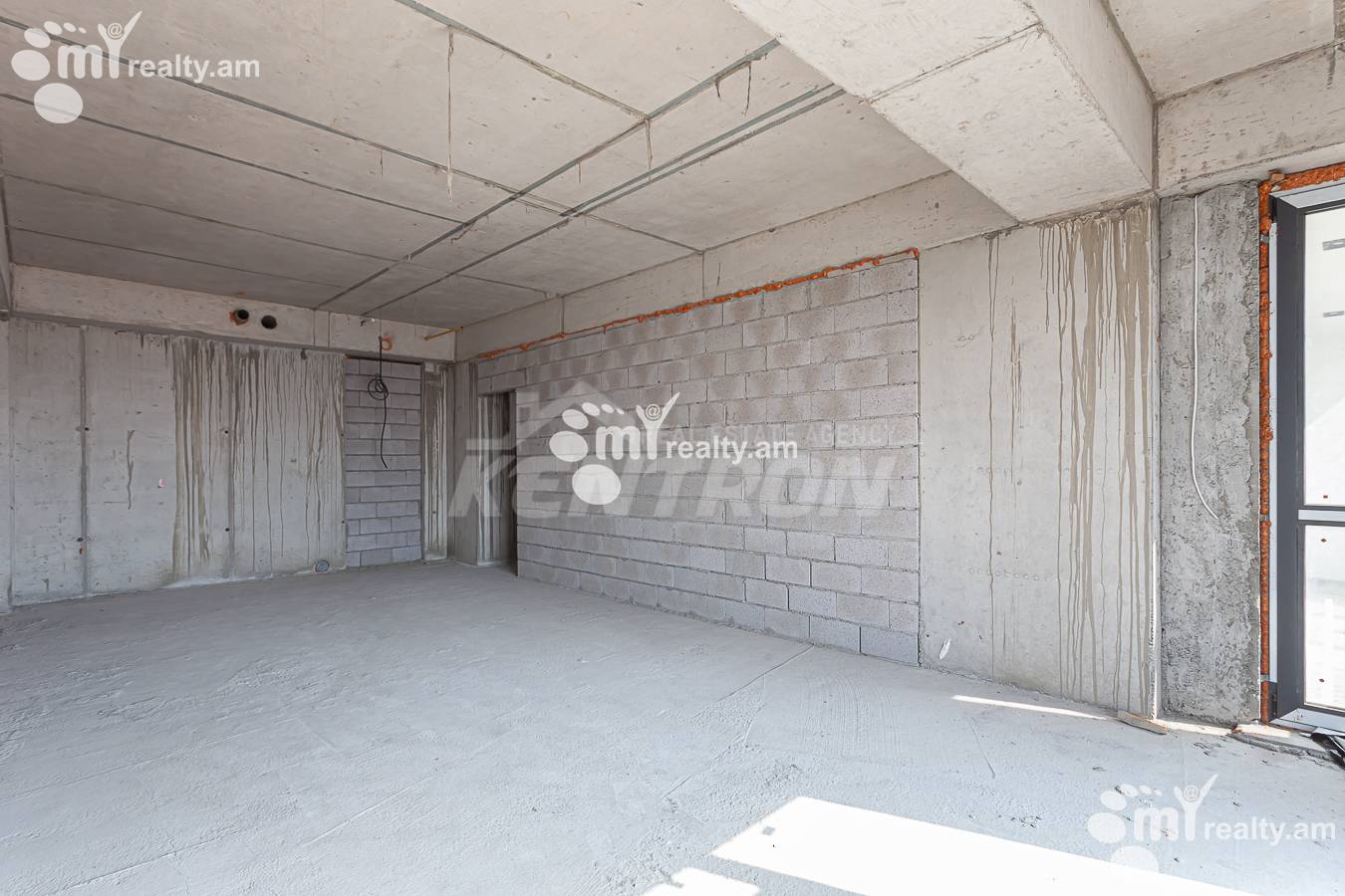 Купить 3 комнатную квартиру Малхасянц ул, Арабкир Ереван, 152496