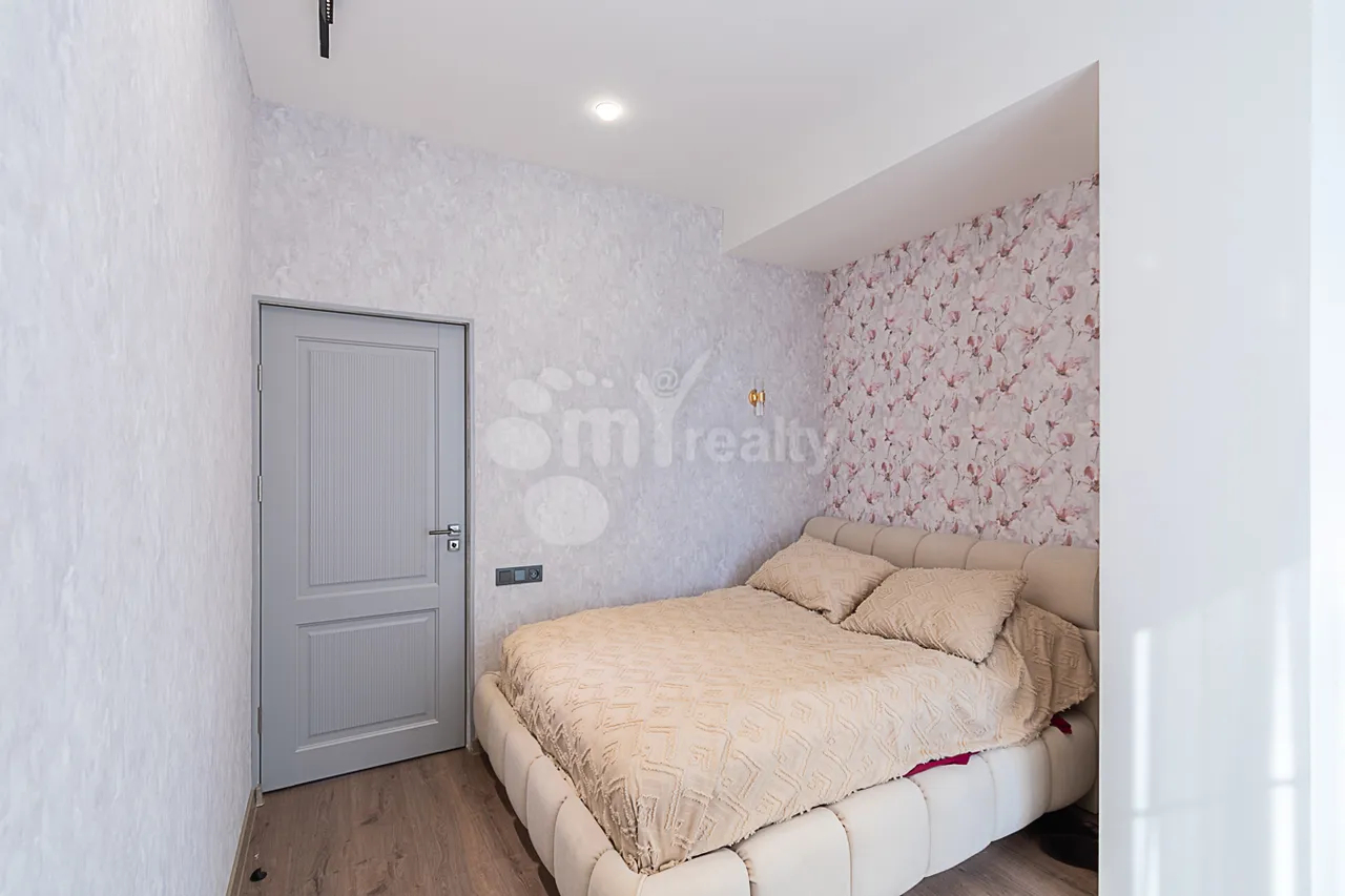 Купить дом Паруйр Севак 11, Аван Ереван, 159479