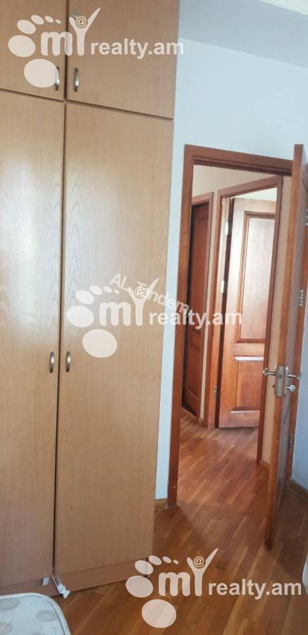 3 bedroom apartment for rent Baghramyan Ave (Kentron), Center Yerevan, 156633