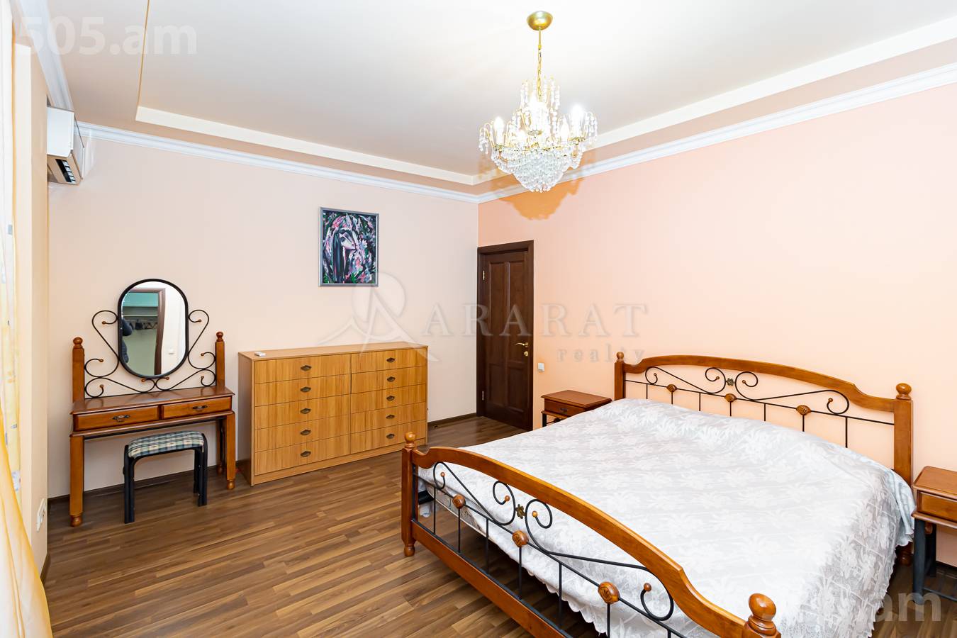 4 bedroom apartment for sale Aram St, Center Yerevan, 154641
