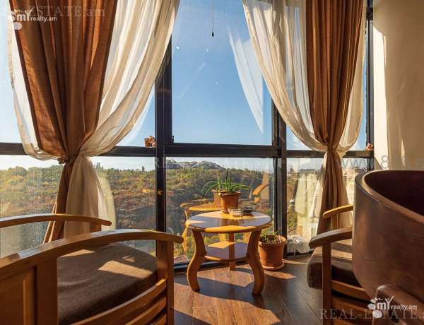 varcov-bnakaran-norakaruycum/3-senyakanoc/Orbeli+Yeghbayrner+++St/Arabkir/Yerevan