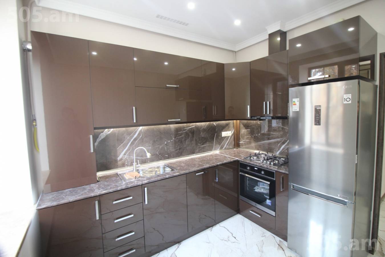 3 bedroom apartment for sale Saryan St, Center Yerevan, 149468