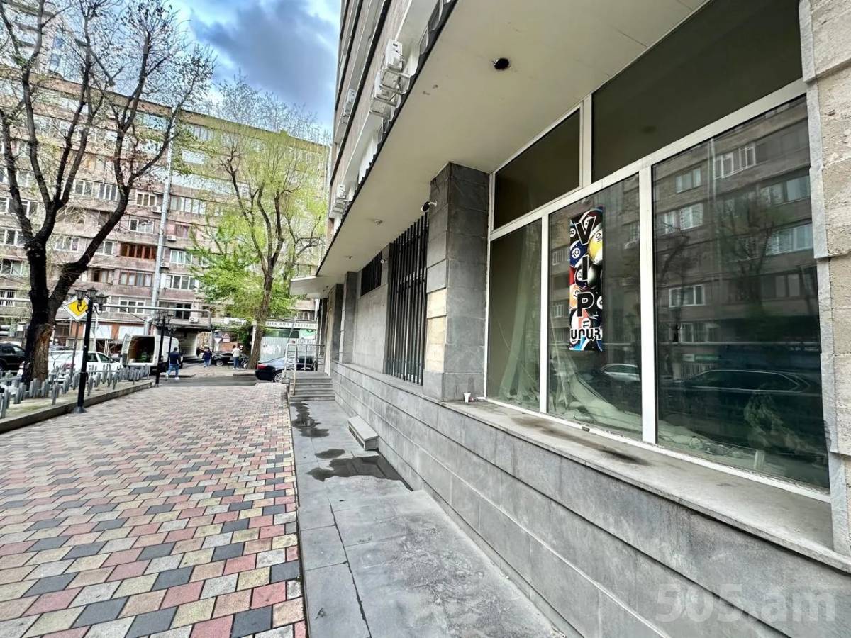 Снять коммерческoе помещение Кохбаци ул, Центр Ереван, 149015