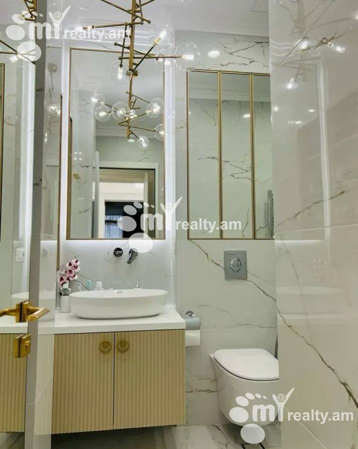 3 bedroom apartment for sale Aram St, Center Yerevan, 157618