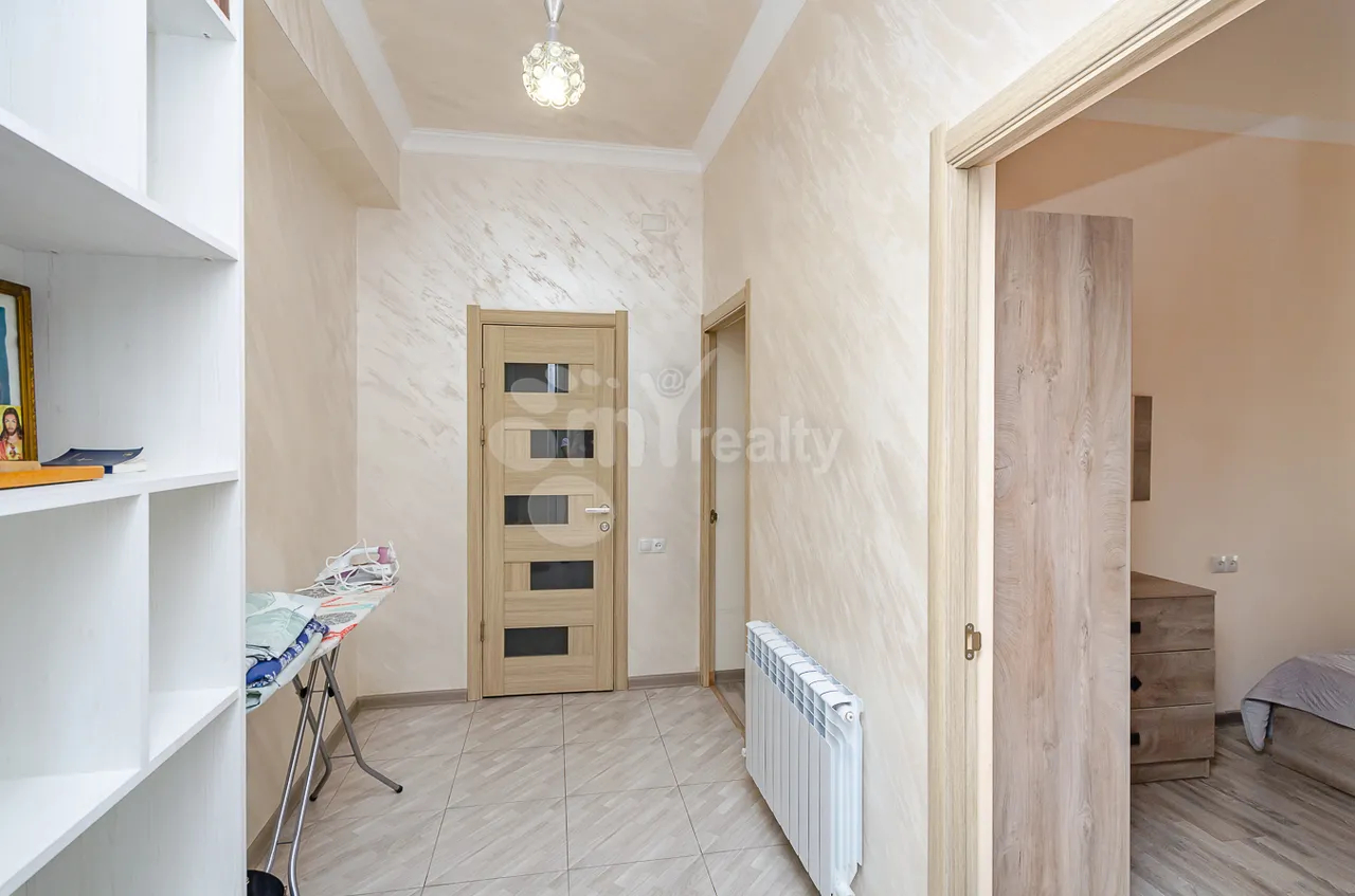 3 սենյականոց բնակարան վարձով Բուզանդի փող, Կենտրոն Երևան, 161518