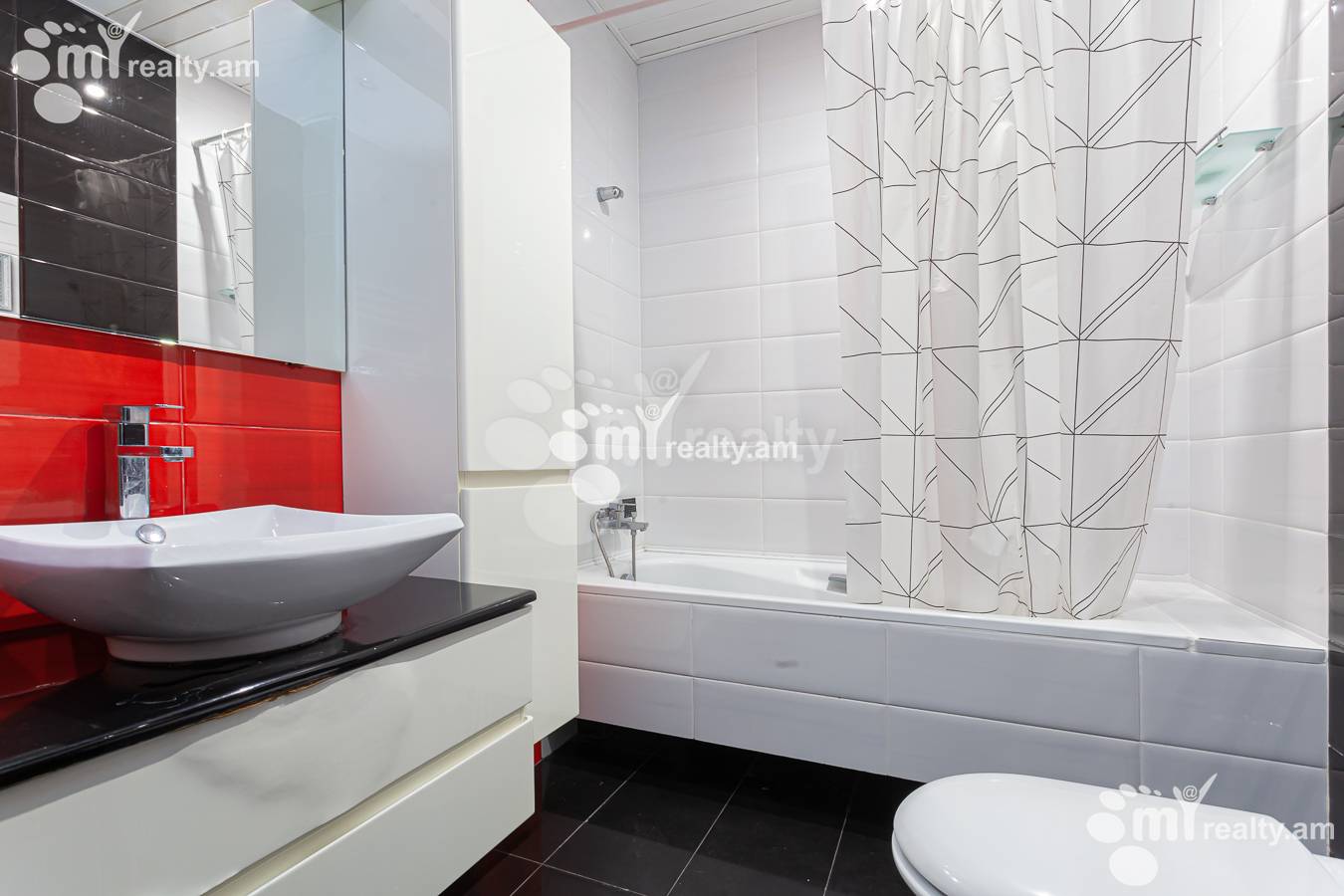 3 bedroom apartment for rent Aram St, Center Yerevan, 156058