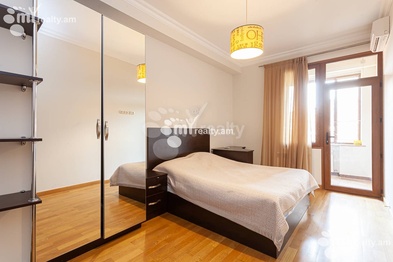 3 bedroom apartment for rent Aram St, Center Yerevan, 156058