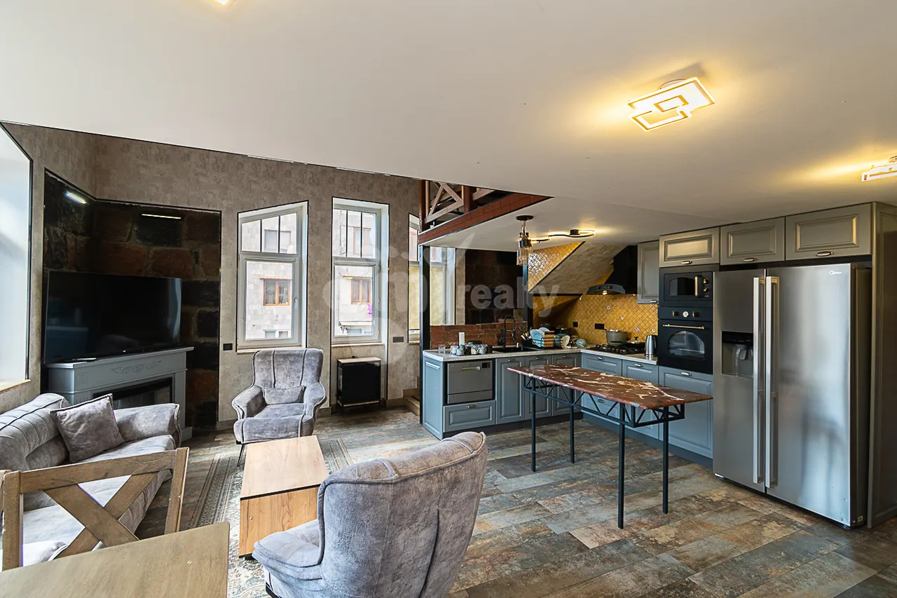 Купить 3 комнатную квартиру Вардананц ул, Центр Ереван, 159754