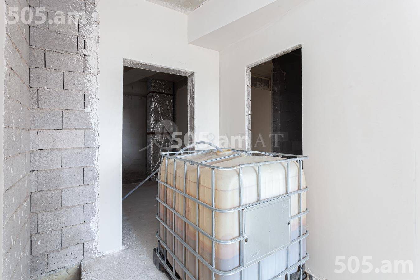 Купить 1 комнатную квартиру Антараин ул, Центр Ереван, 155275