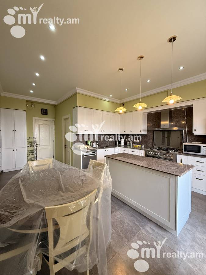 4 bedroom apartment for sale Keri St, Arabkir Yerevan, 161220