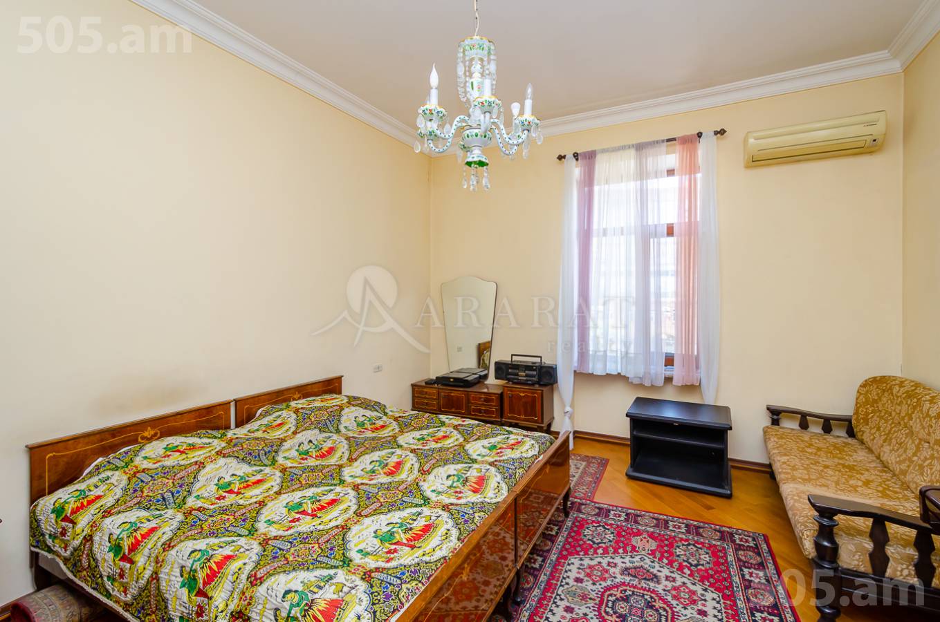 Купить 2 комнатную квартиру Аршакуняц пр, Центр Ереван, 152689