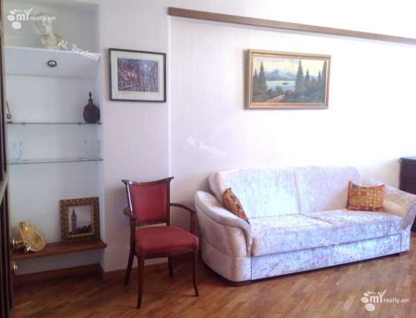 varcov-bnakaran/2-senyakanoc/Sayat-Nova+Ave/Center/Yerevan