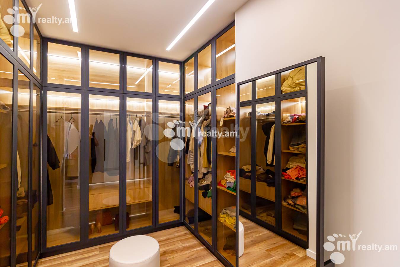 2 սենյականոց բնակարան  Տիգրան Պետրոսյան փող., Դավթաշեն Երևան, 151627