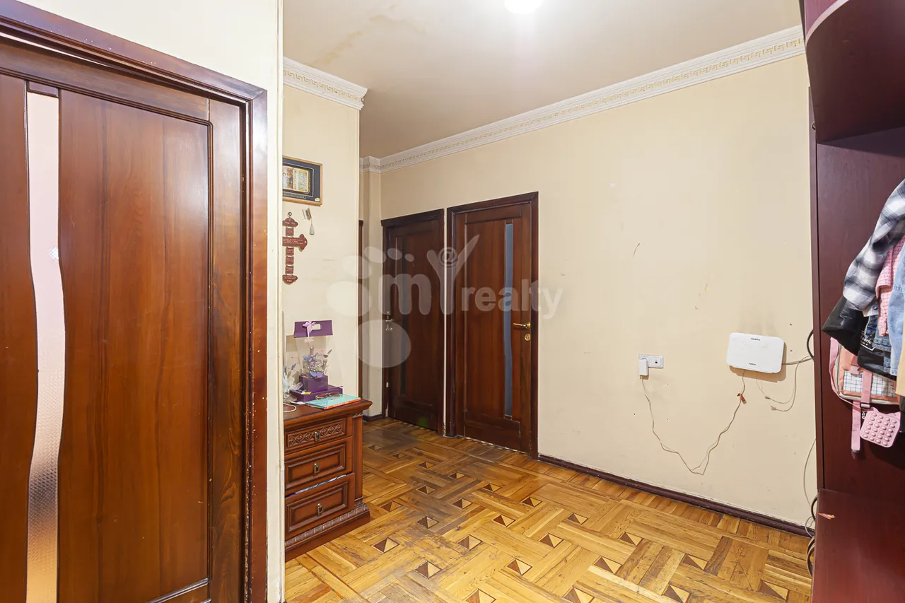 3 bedroom apartment for sale A. Khachatrian St, Arabkir Yerevan, 160835