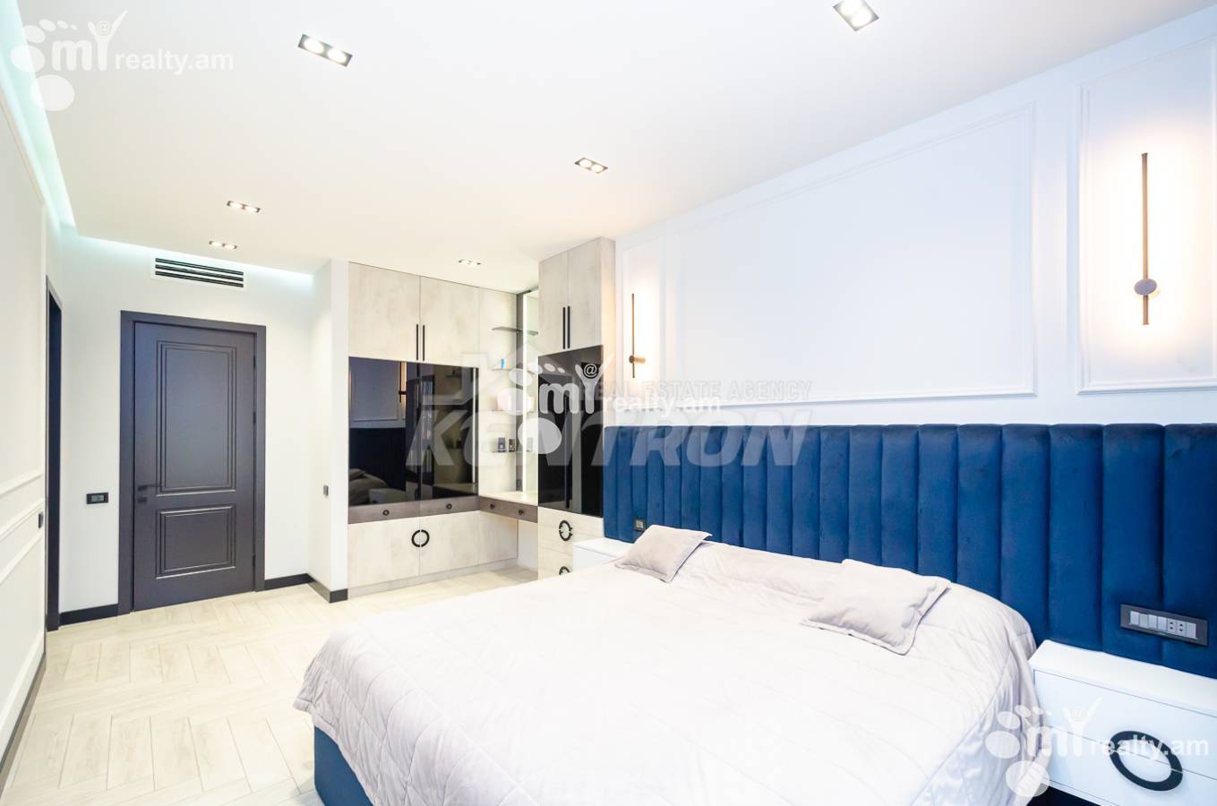 3 bedroom apartment for sale Paronyan St, Center Yerevan, 155557