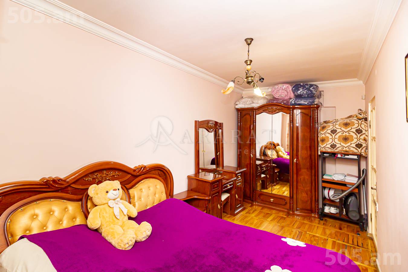 4 bedroom apartment for sale E. Qochar St, Center Yerevan, 153405