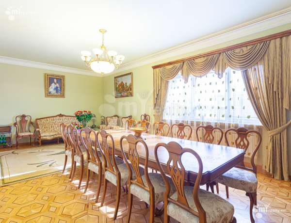 arandznatun-vacharq-Yerevan-Norq-Marash