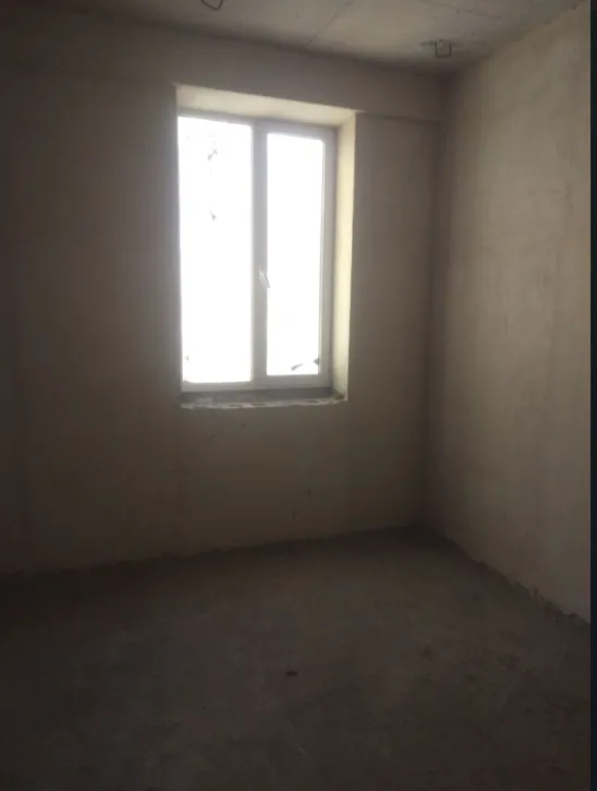 Купить 3 комнатную квартиру Бузанд ул, Центр Ереван, 158219