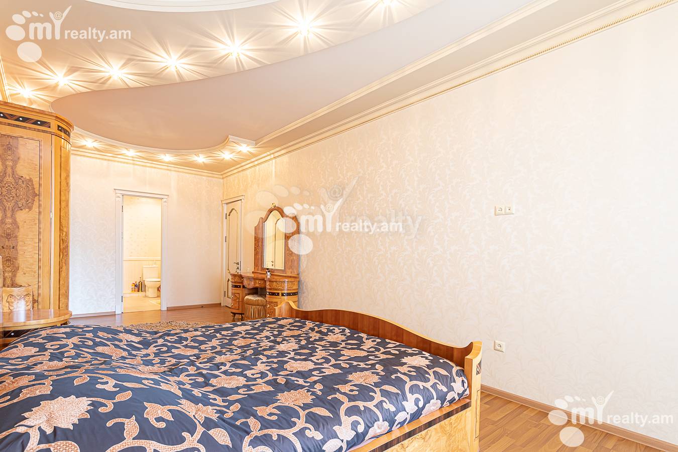 Снять 4 комнатную квартиру Северный пр, Центр Ереван, 156885