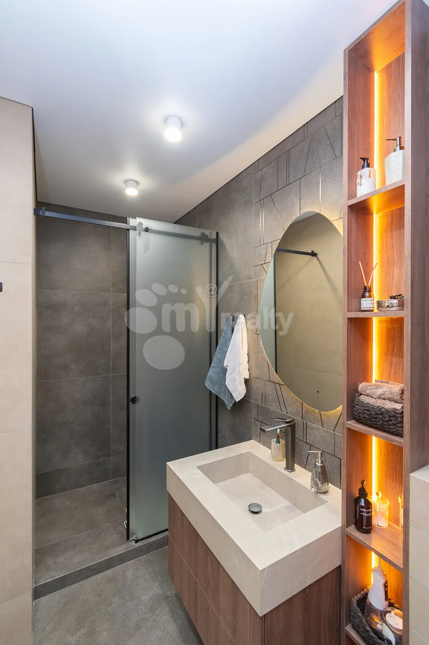 2 bedroom apartment for sale خیابان لِنینگراندیان, آچاپنیاک ایروان, 161191