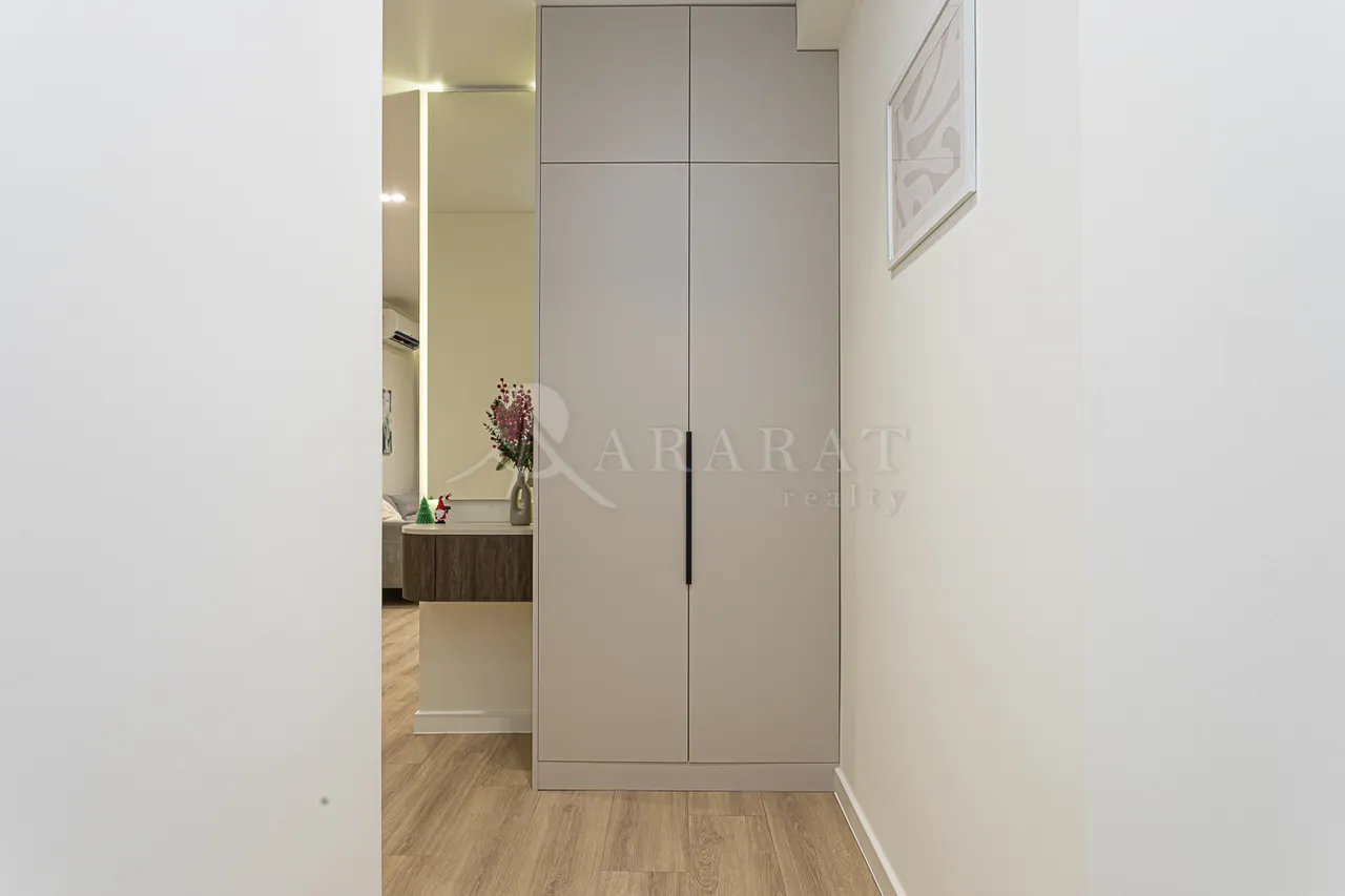 2 bedroom apartment for sale خیابان پوشکین, مرکز شهر ایروان, 158060