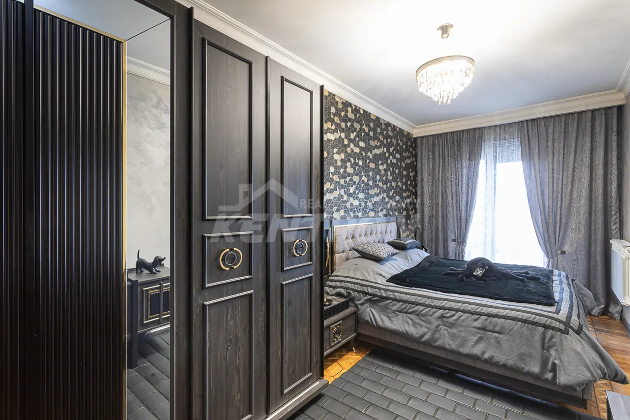 3 bedroom apartment for sale خیابان اِ. کوچار, مرکز شهر ایروان, 159485