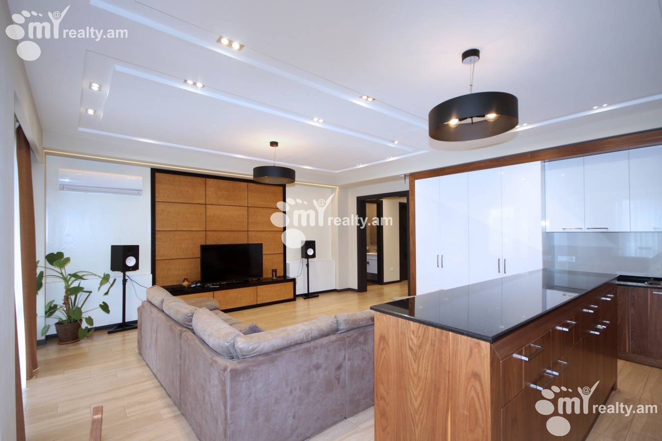 3 bedroom apartment for sale Hanrapetutyan St, Center Yerevan, 159599