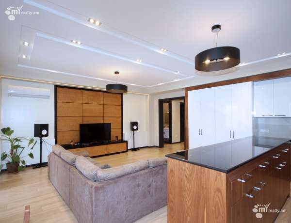 3-senyakanoc-bnakaran-vacharq-Yerevan-Center