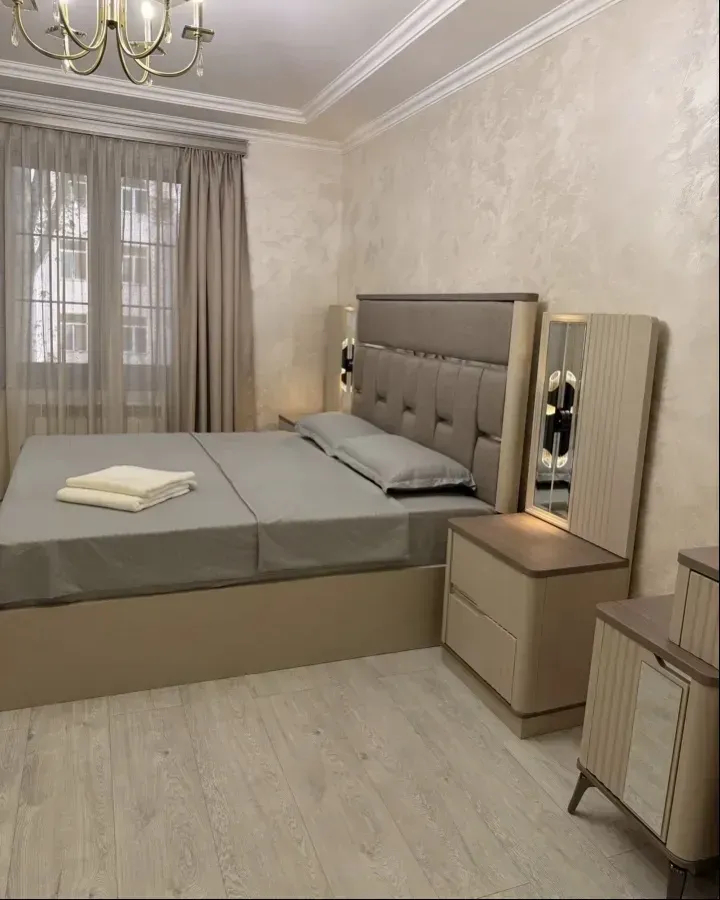 3 bedroom apartment for rent Zakyan St, Center Yerevan, 161552