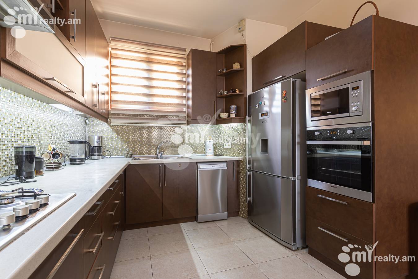 4 bedroom apartment for rent Antarayin St, Center Yerevan, 156170