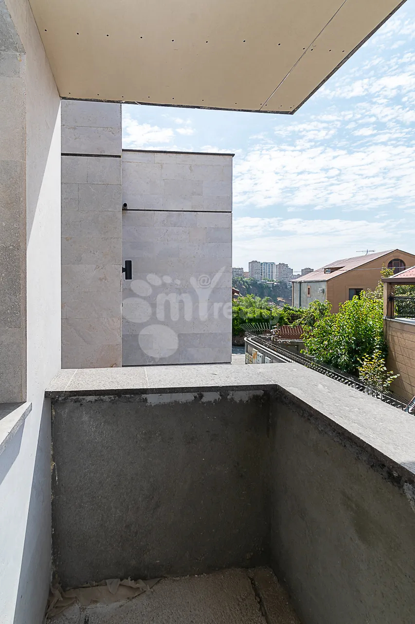 House for sale خیابان میکویان, داوتاشِن ایروان, 161535
