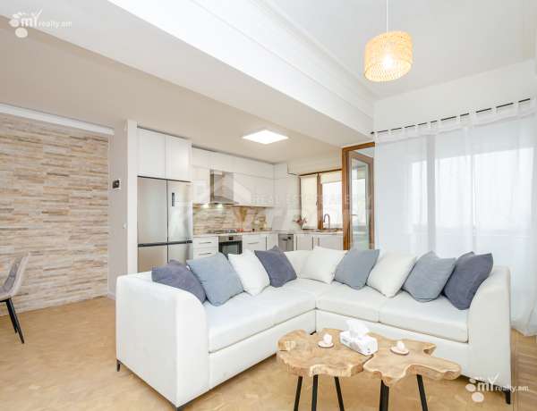 4-bedroom/apartment-for-sale/Aygedzor+St/Arabkir/Yerevan